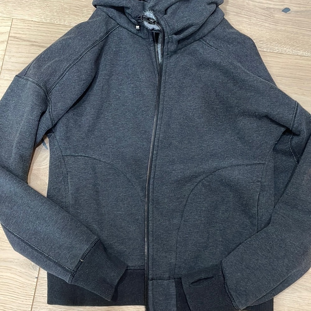 Lululemon charcoal grey scuba fleece zip jacket size 8